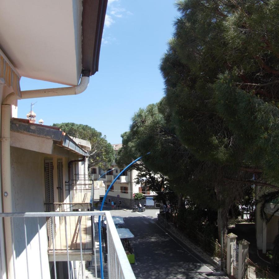 Near The Port Apartment 卡拉古诺内 外观 照片