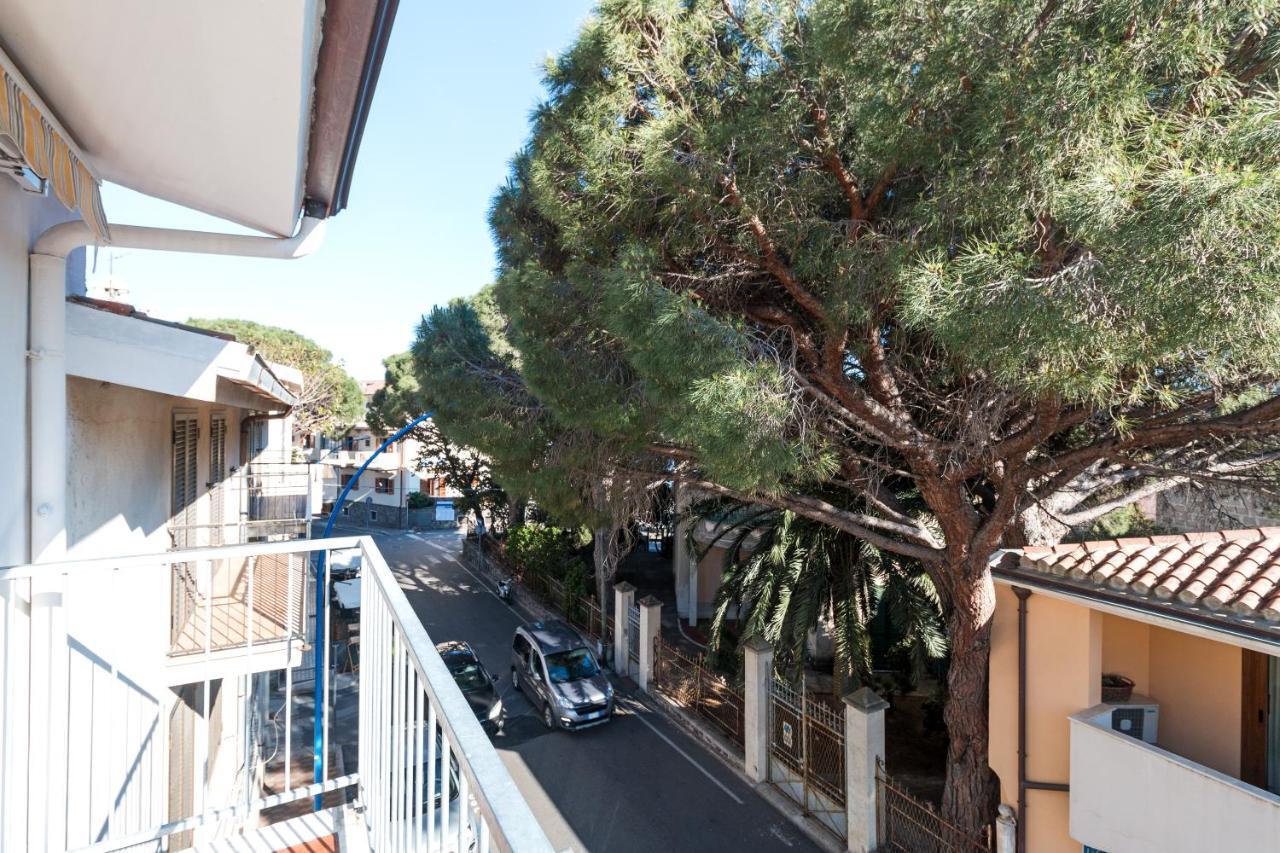Near The Port Apartment 卡拉古诺内 外观 照片